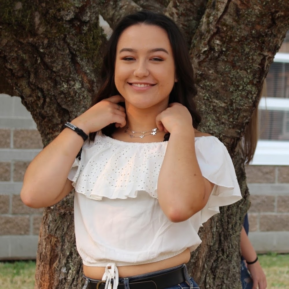 Meet your Posher, Serina